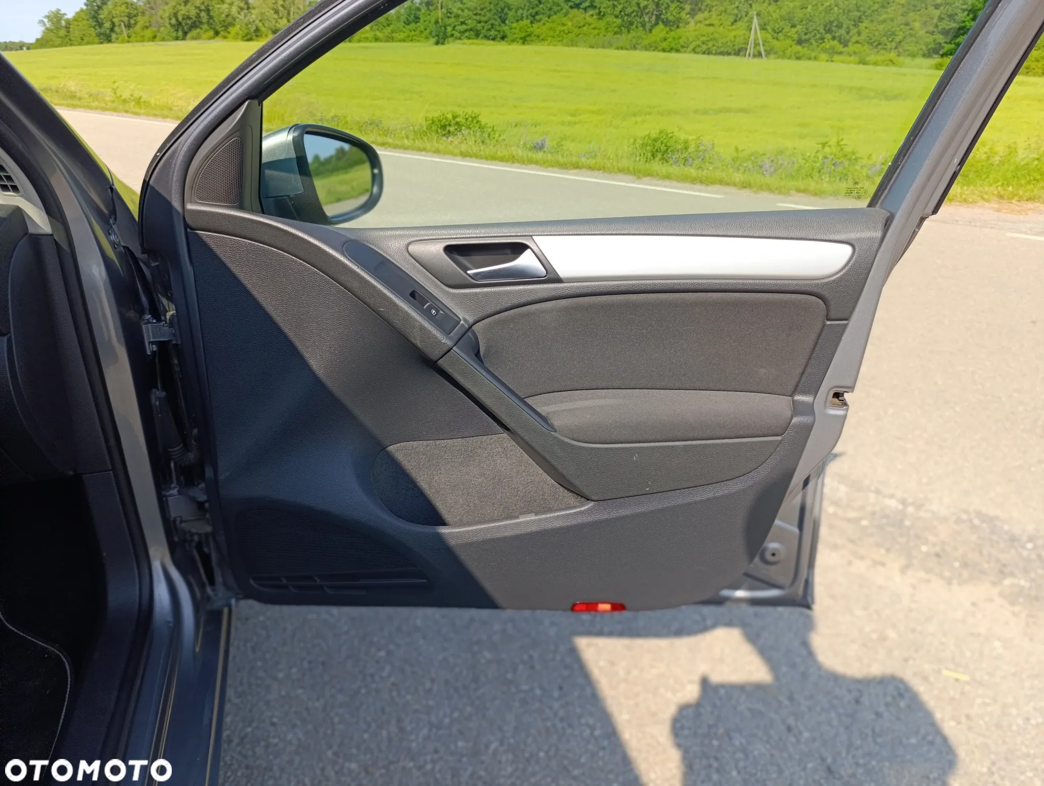 Volkswagen Golf VI 1.6 TDI Comfortline - 21