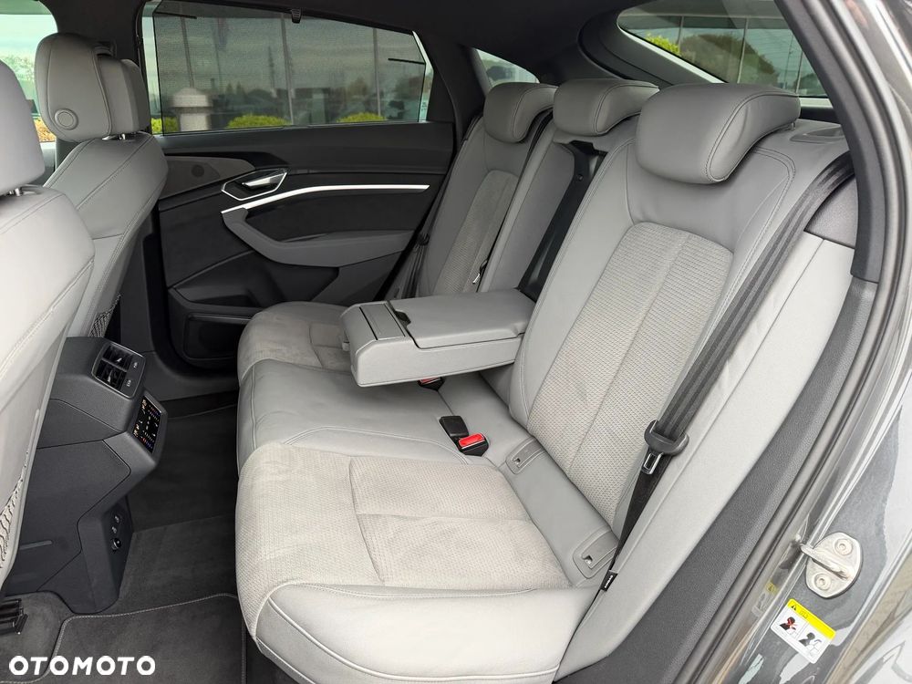 Audi e-tron S Quattro - 13