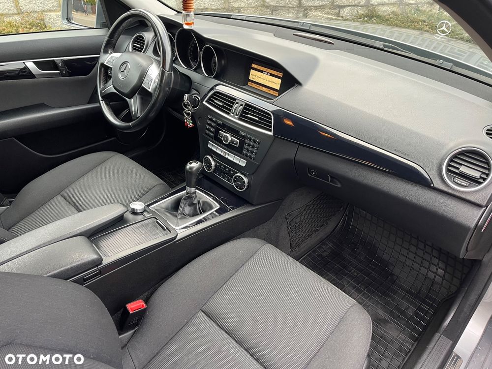 Mercedes-Benz Klasa C 180 BlueEFFICIENCY - 12