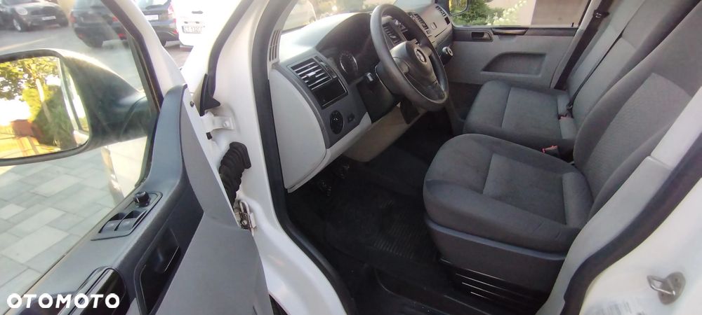 Volkswagen Transporter T5 - 15