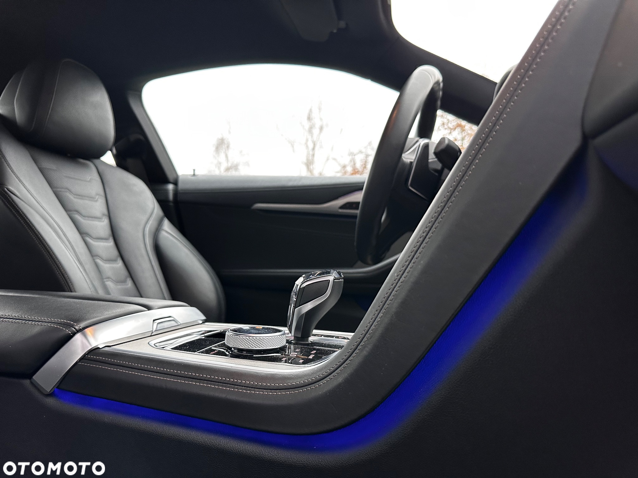 BMW Seria 8 M850i xDrive - 11