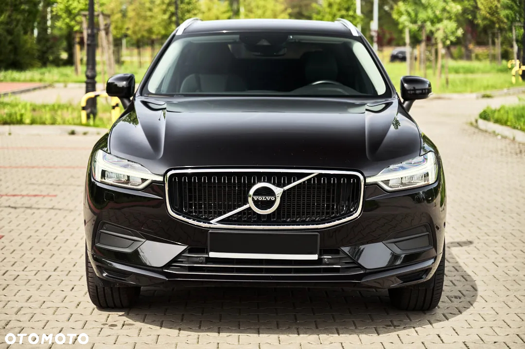 Volvo XC 60 D4 Momentum Pro - 11