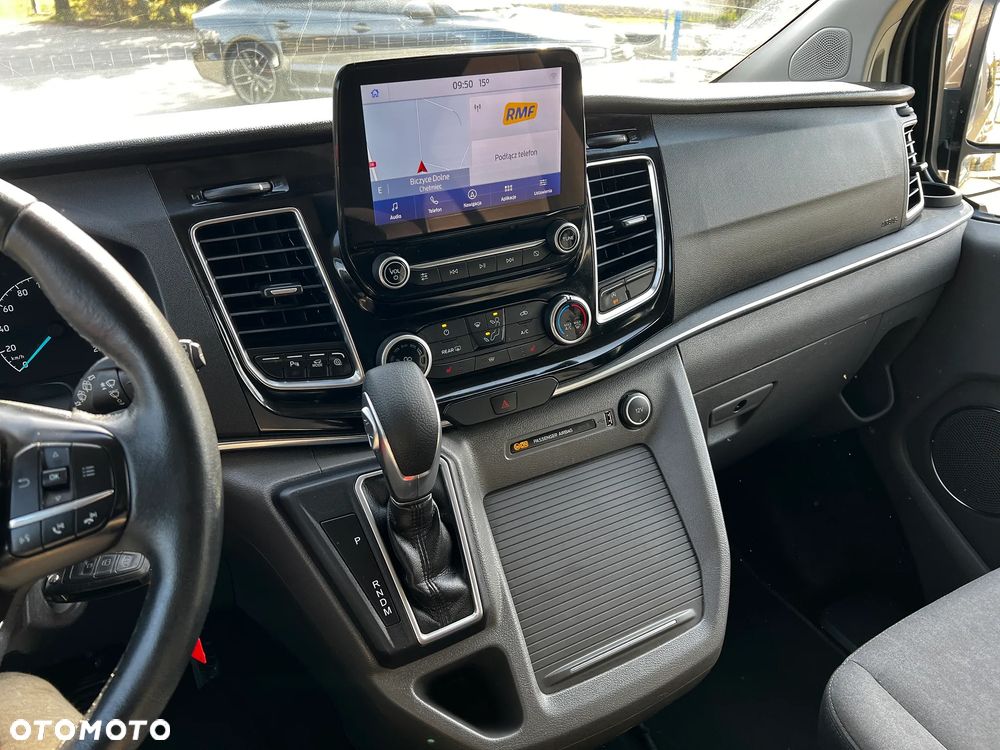 Ford Tourneo Custom 2.0 EcoBlue L1 Titanium SelectShift - 32