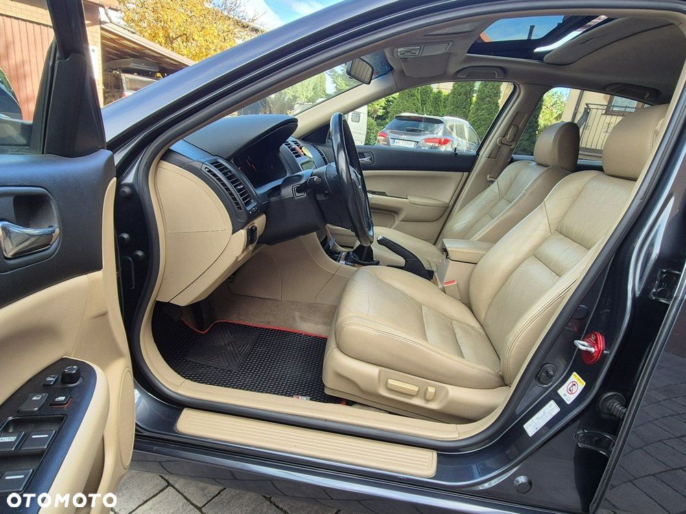 Honda Accord - 11