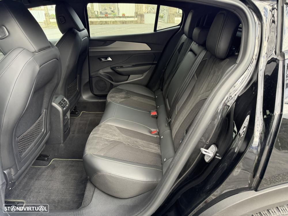 Peugeot 408 1.2 PureTech GT EAT8 - 24