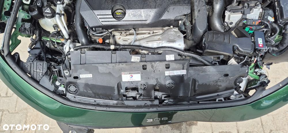 Peugeot 308 1.6 Hybrid PHEV Active Pack EAT8 - 16
