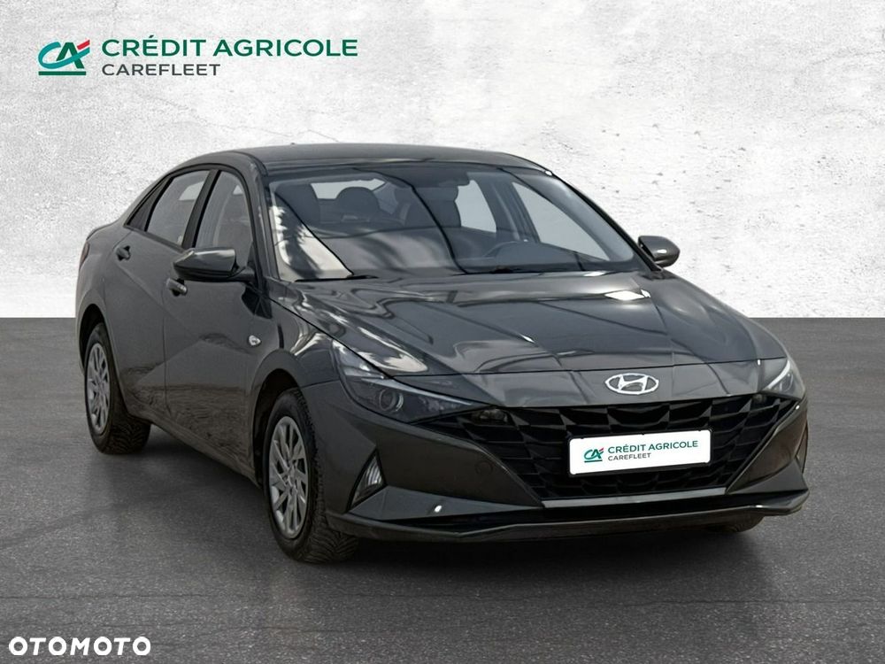 Hyundai Elantra - 4