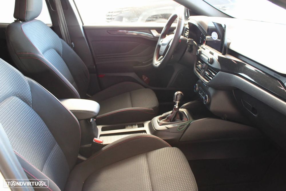 Ford Focus 1.5 TDCi EcoBlue ST-Line - 8