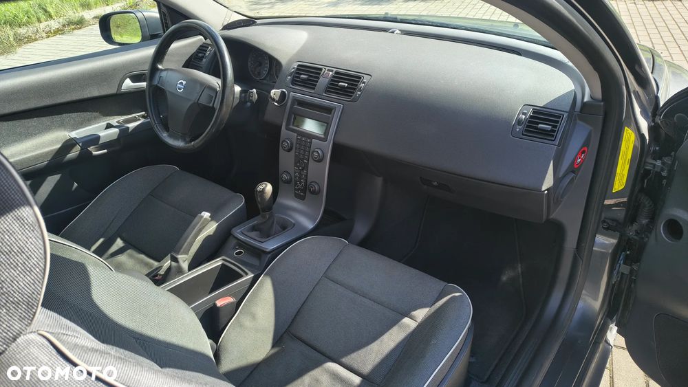 Volvo C30 1.6D Momentum - 19