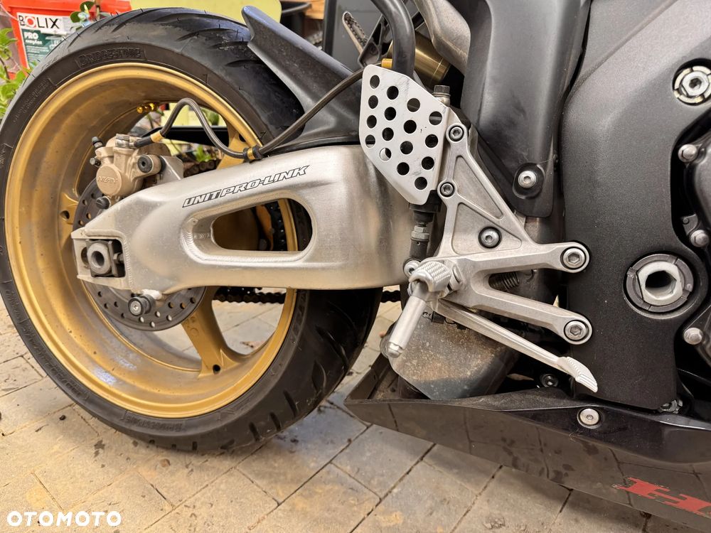 Honda CBR - 6