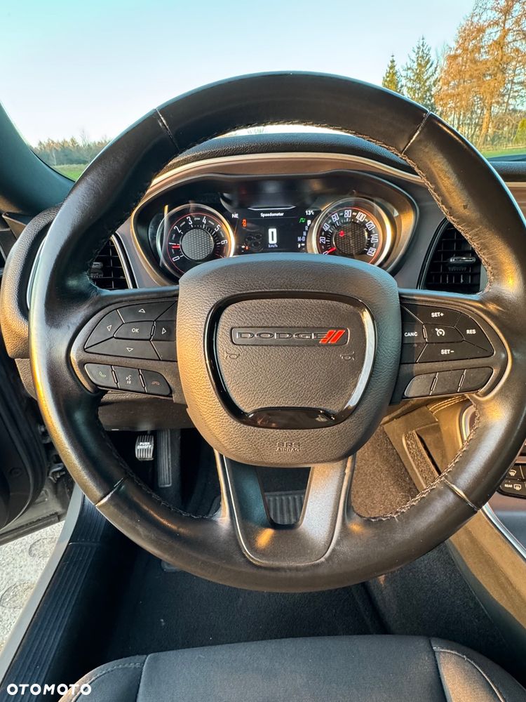 Dodge Challenger 3.6 SXT - 12