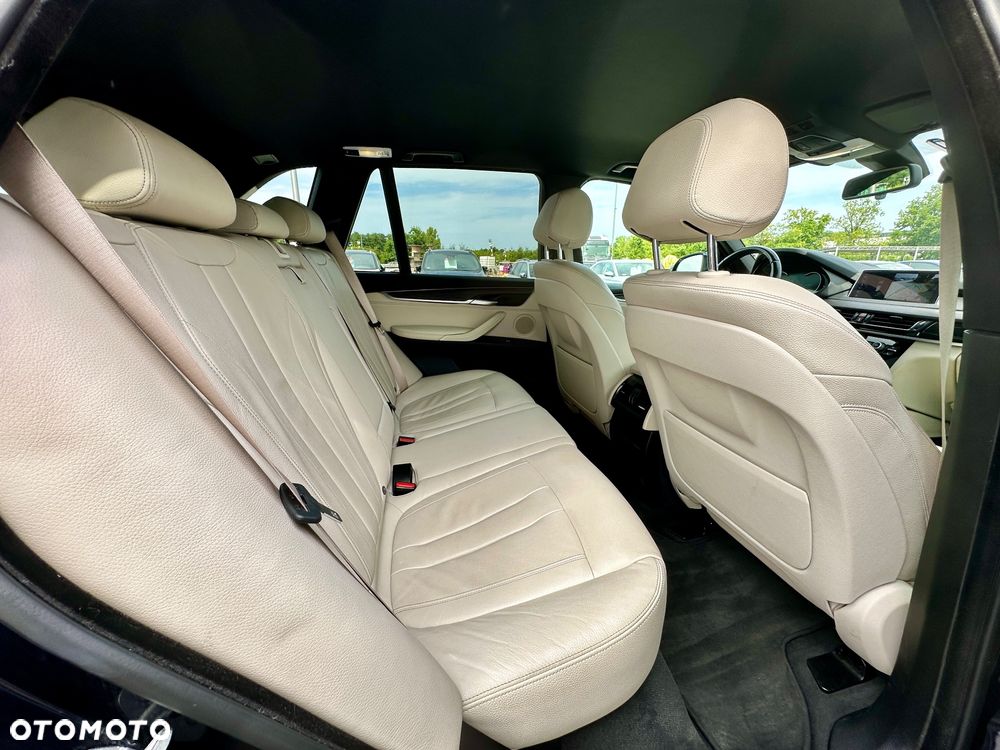 BMW X5 xDrive30d - 16