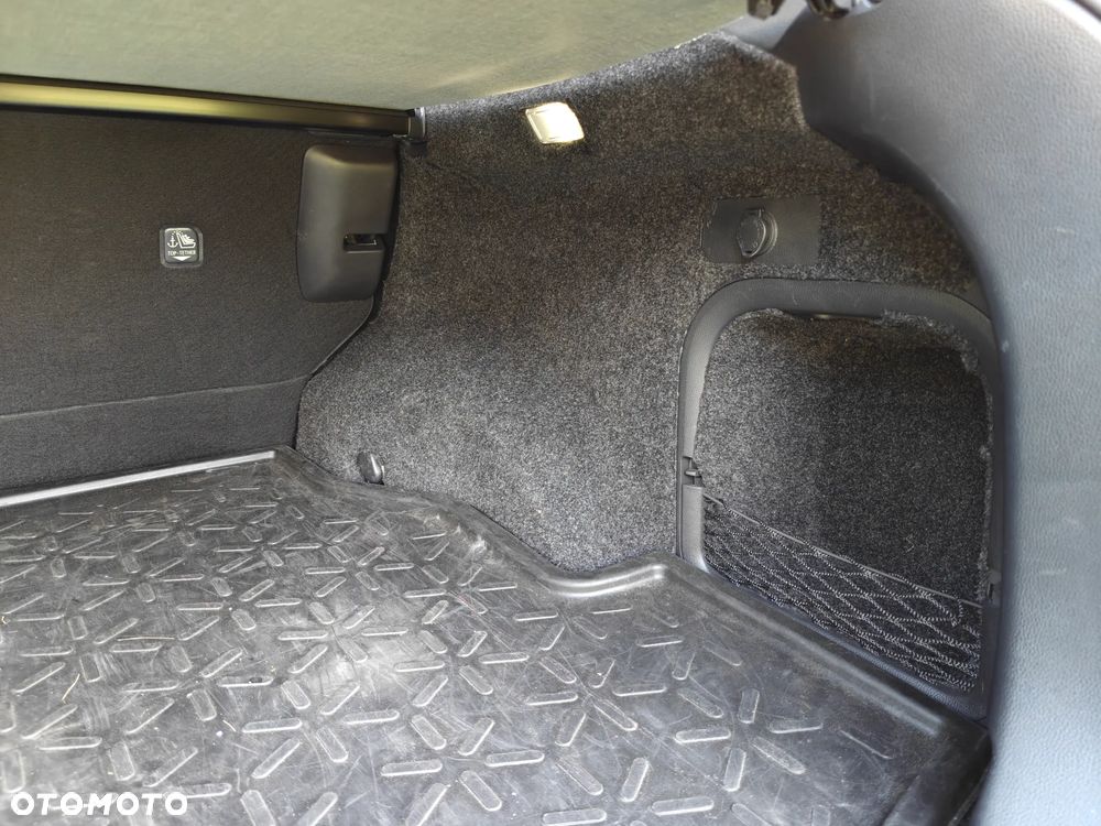Toyota RAV4 2.5 Hybrid Executive 4x4 - 33