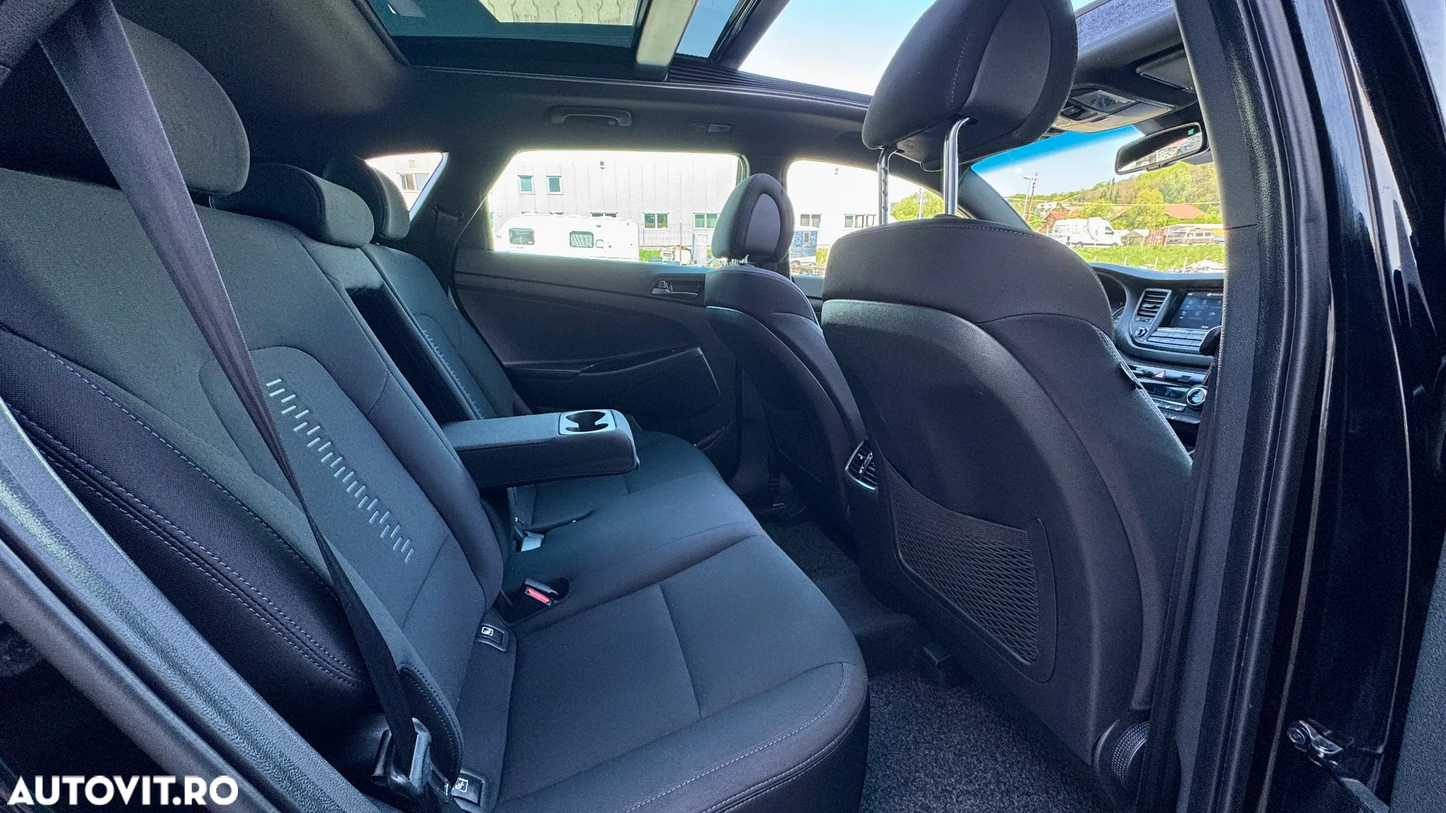 Hyundai Tucson blue 1.7 CRDi 2WD DCT Premium - 11