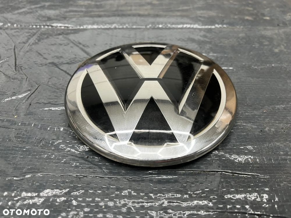 VW Emblemat Logo pod radar 3G0853601A - 1