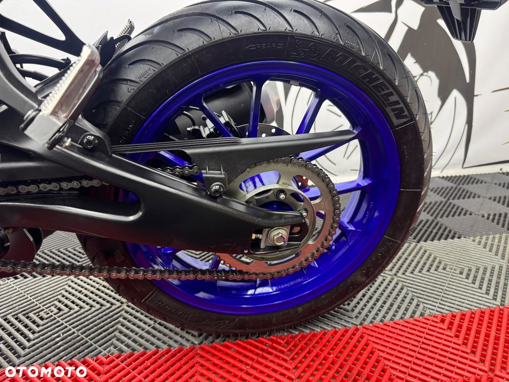 Yamaha MT - 19