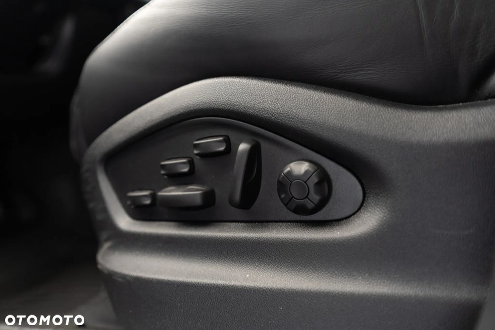 Porsche Cayenne Standard - 41