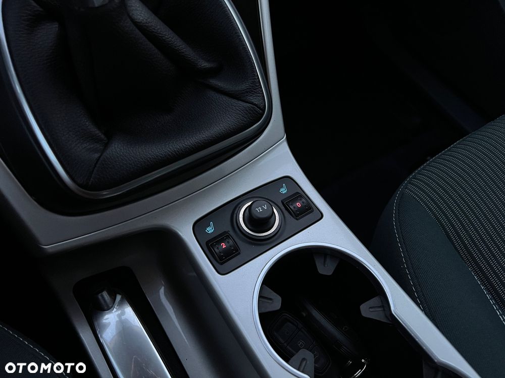 Ford Grand C-MAX 2.0 TDCi Edition - 19