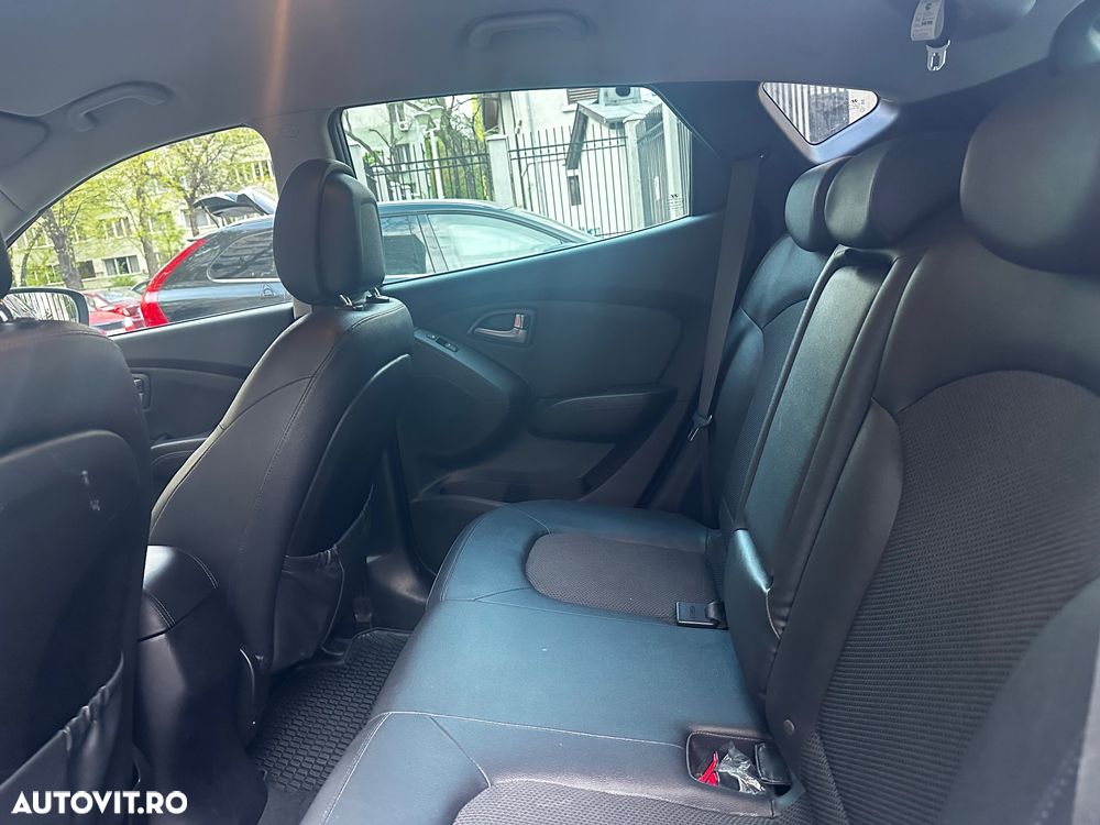 Hyundai ix35 2.0 CRDI High 4WD GLS Aut. Style+ - 4