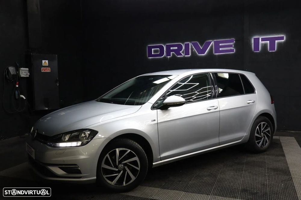 VW Golf - 6