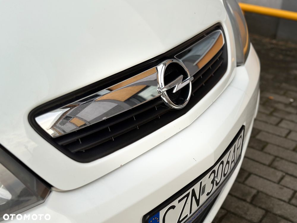 Opel Meriva - 9