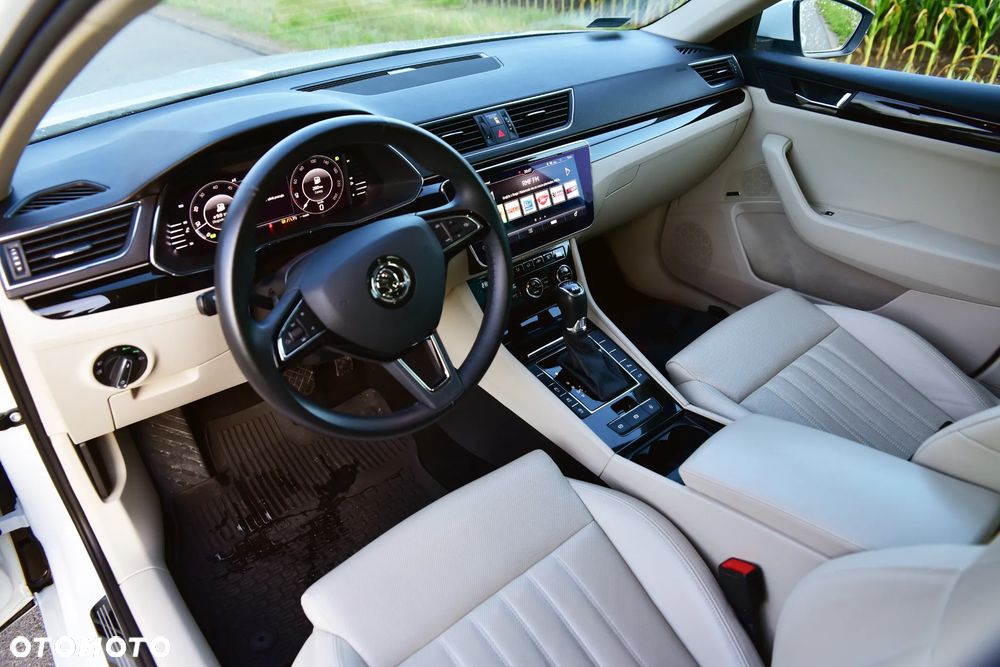 Skoda Superb 2.0 TDI SCR 4x4 L&K DSG - 17