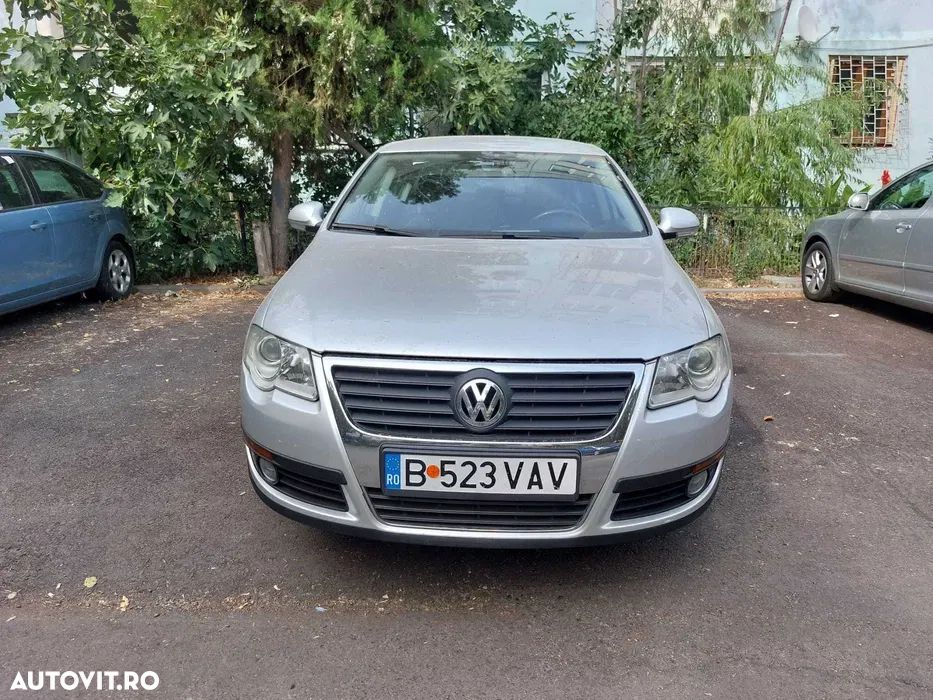 Volkswagen Passat 1.9 TDI Comfortline - 1