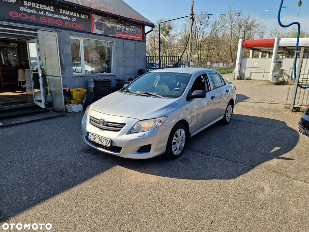 Toyota Corolla - 2