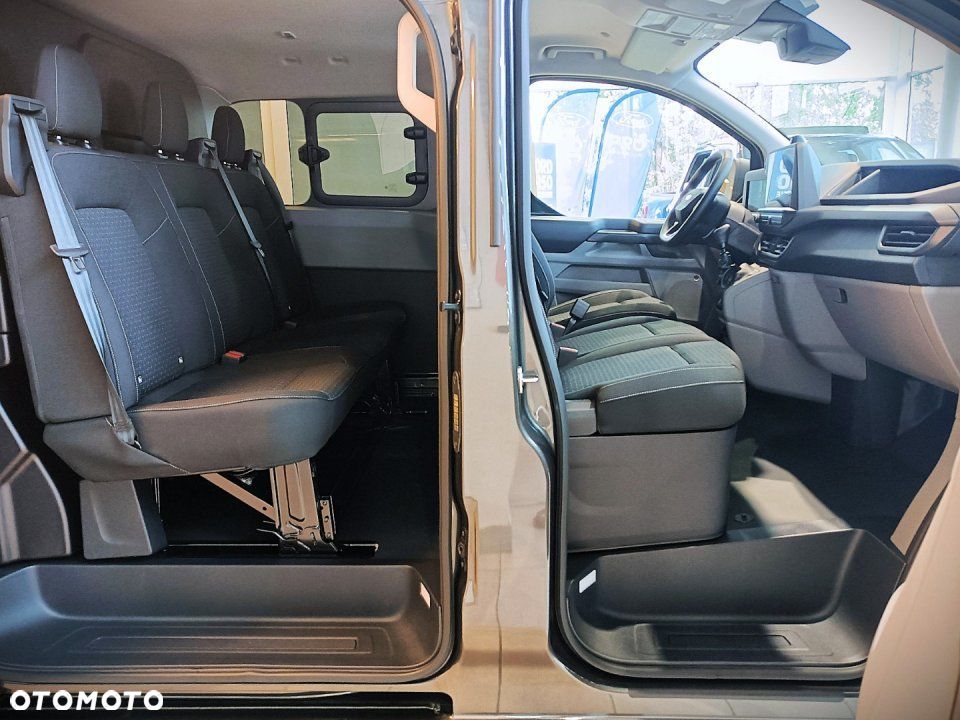 Ford Transit Custom - 8