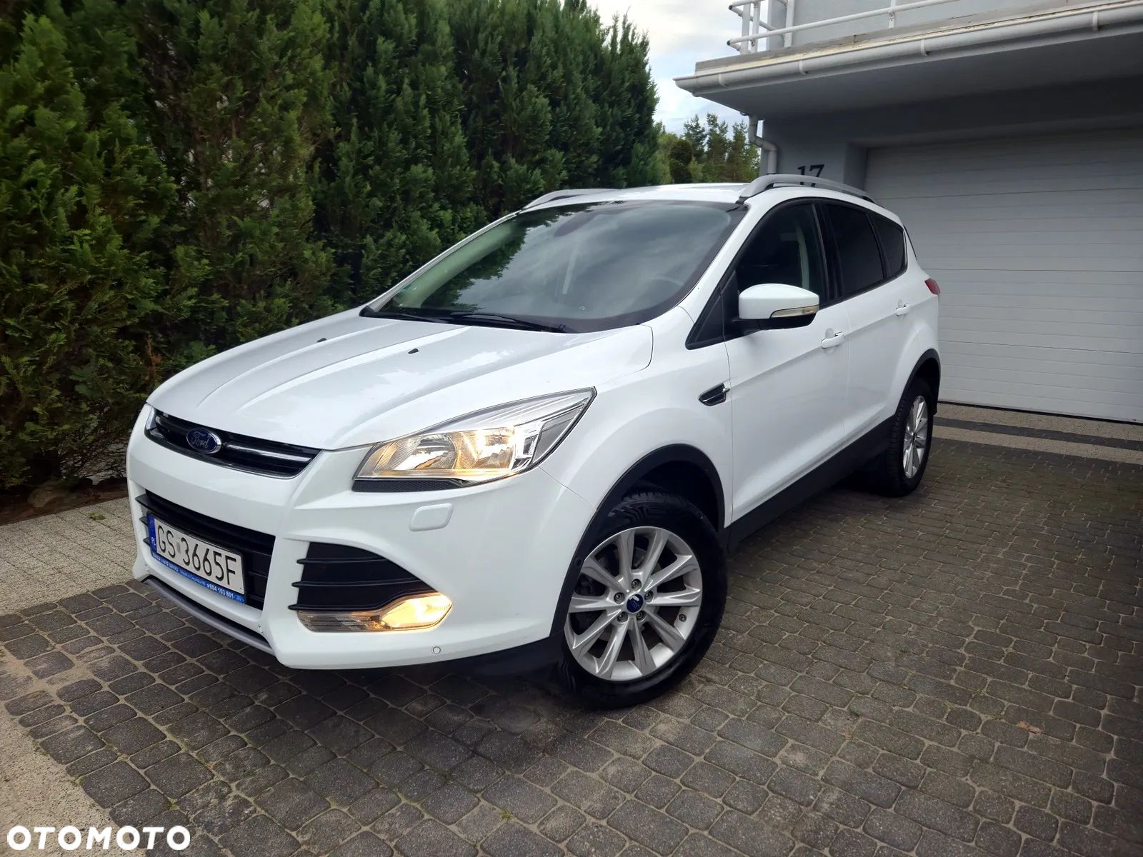 Ford Kuga 1.5 EcoBoost 2x4 Titanium - 1