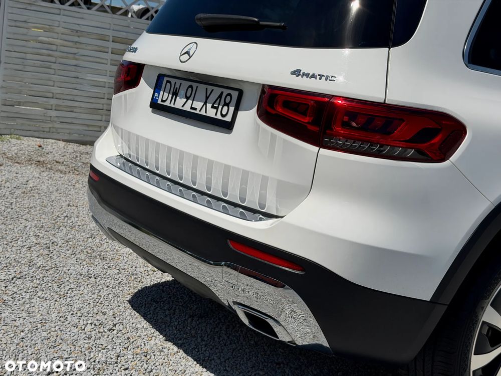 Mercedes-Benz GLB 250 4Matic 8G-DCT - 26