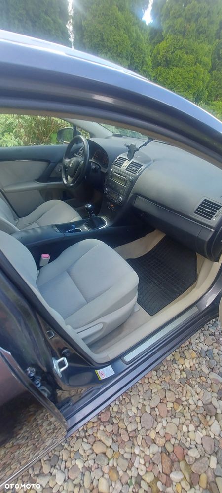 Toyota Avensis 2.0 D-4D Combi - 17