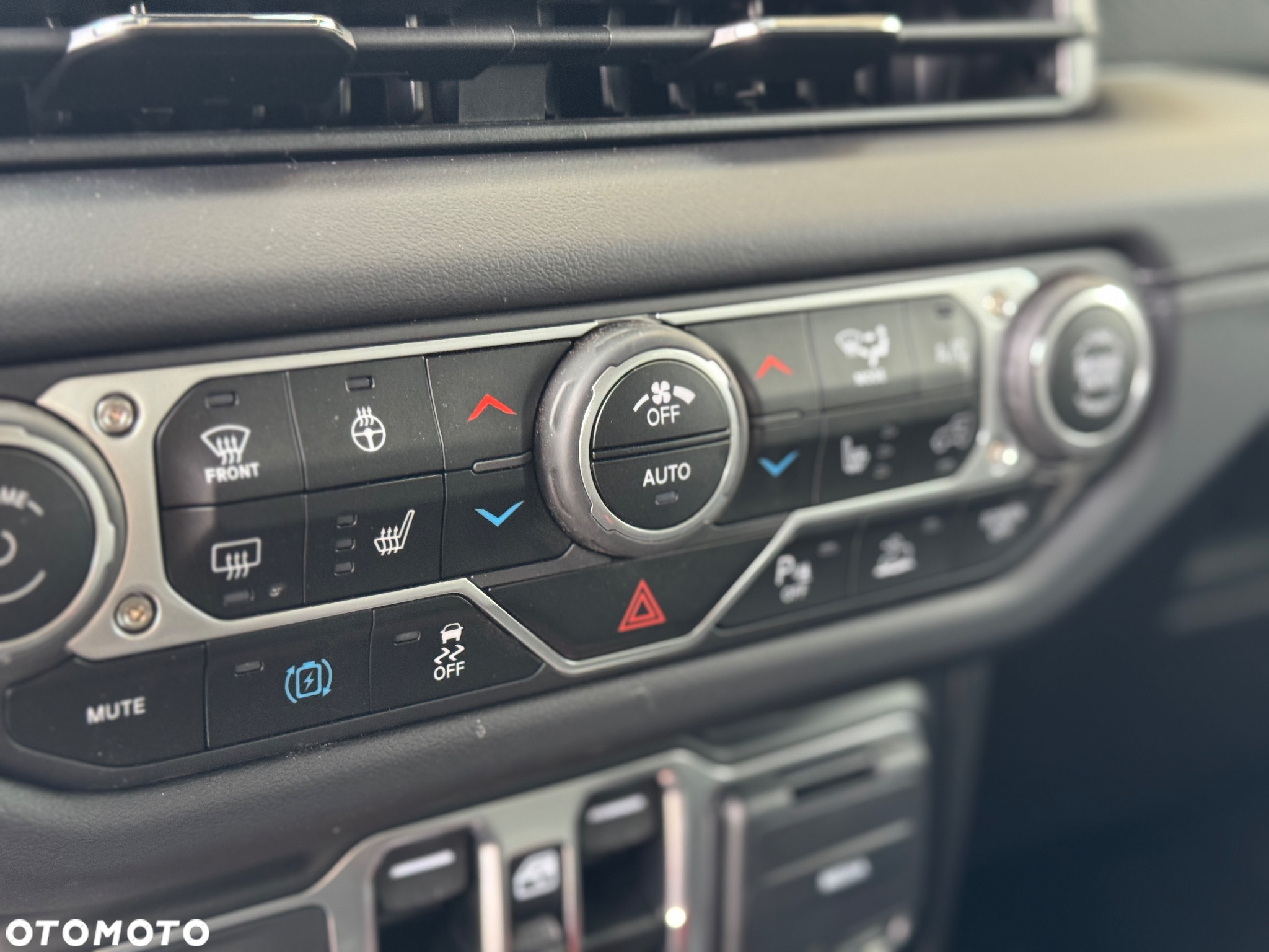 Jeep Wrangler Unlimited 2.0 Turbo PHEV 4xe Rubicon - 12