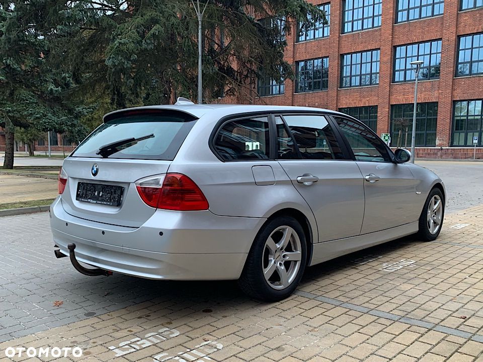 BMW Seria 3 - 18