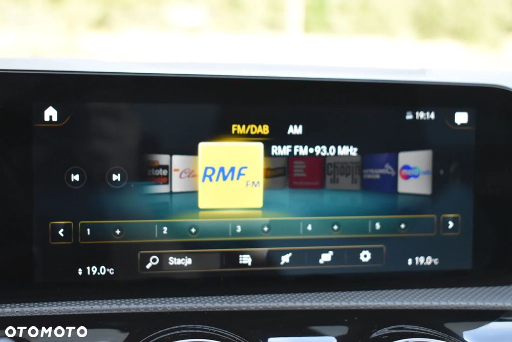Mercedes-Benz CLA 220 d 8G-DCT AMG Line Advanced Plus - 24