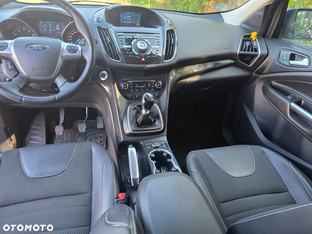 Ford Kuga 1.5 EcoBoost 2x4 Titanium - 13