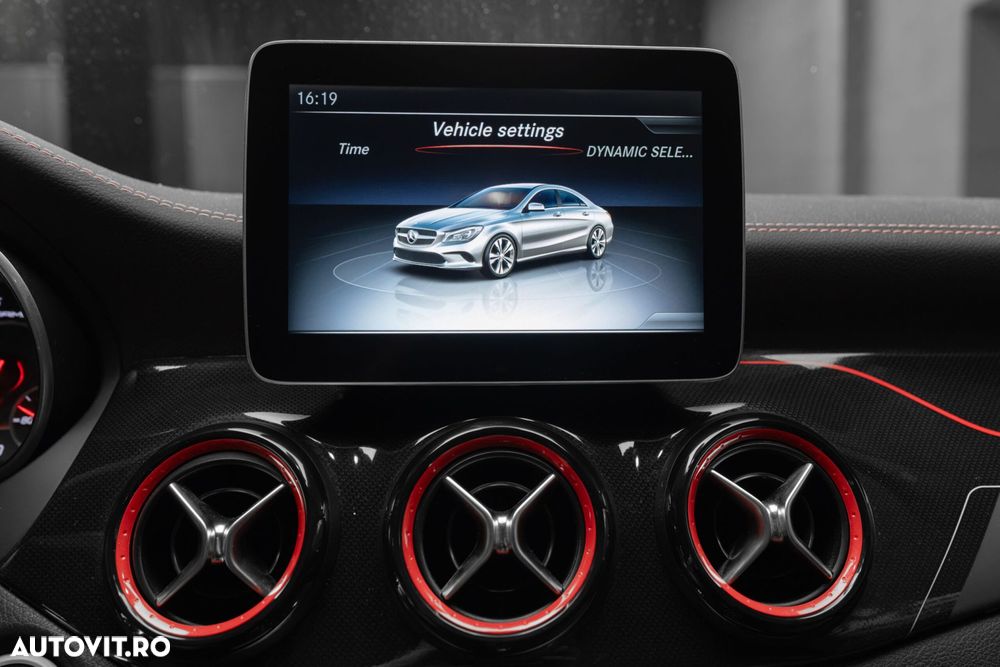 Mercedes-Benz CLA 45 AMG 4Matic AMG Speedshift DCT 7G - 20