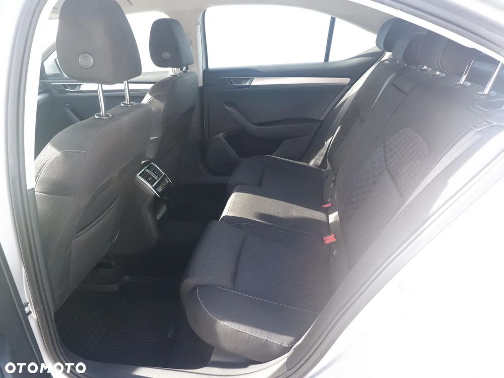 Skoda Superb 1.5 TSI ACT Ambition - 16