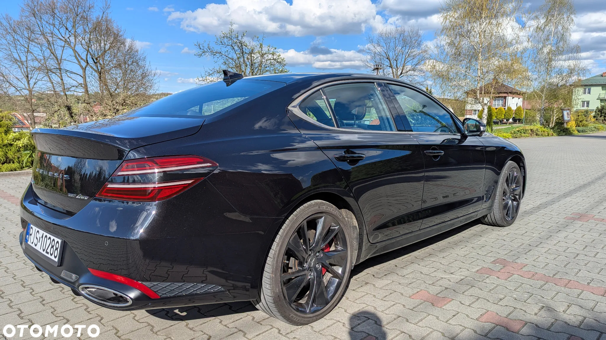 Genesis G70 - 8