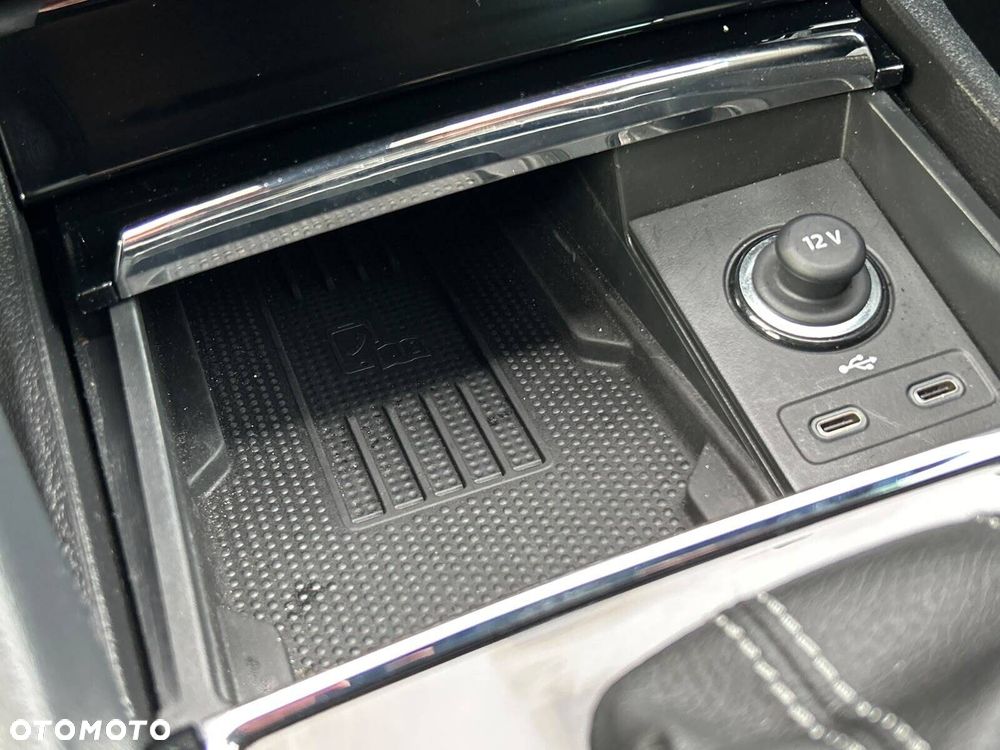 Skoda Karoq 2.0 TSI 4x4 Sportline DSG - 27