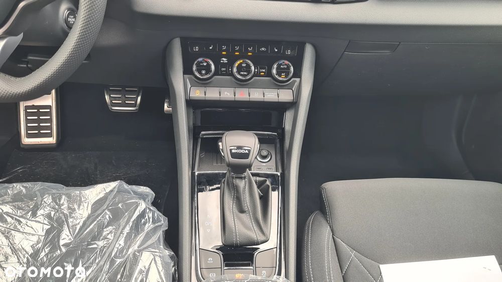 Skoda Karoq 1.5 TSI ACT Sportline DSG - 20