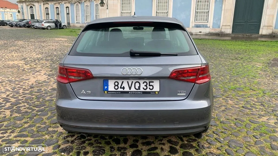 Audi A3 Sportback 1.6 TDI Attraction Ultra - 9