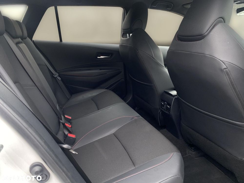 Toyota Corolla 2.0 Hybrid GR Sport Dynamic - 14