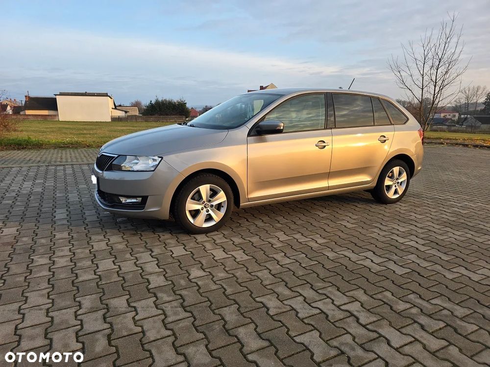Skoda RAPID Spb 1.0 TSI Style - 2