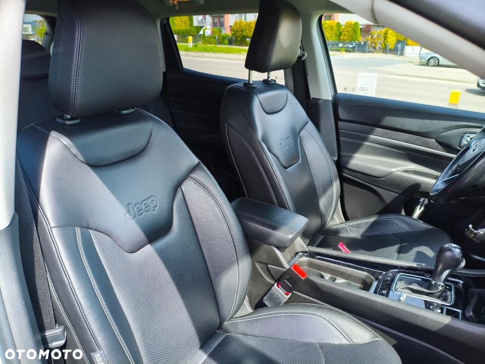 Jeep Compass - 12