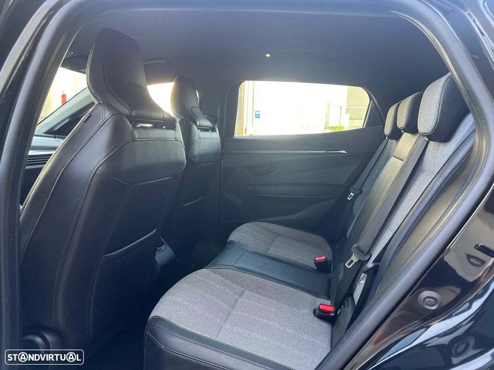 Renault Mégane E-Tech 220 Comfort Range Iconic - 23