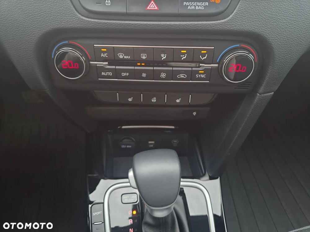 Kia XCeed 1.6 T-GDI Tribute DCT - 19