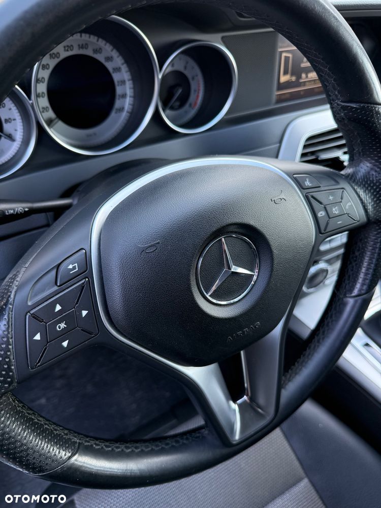 Mercedes-Benz Klasa C 180 CGI Automatik BlueEFFICIENCY Avantgarde - 11