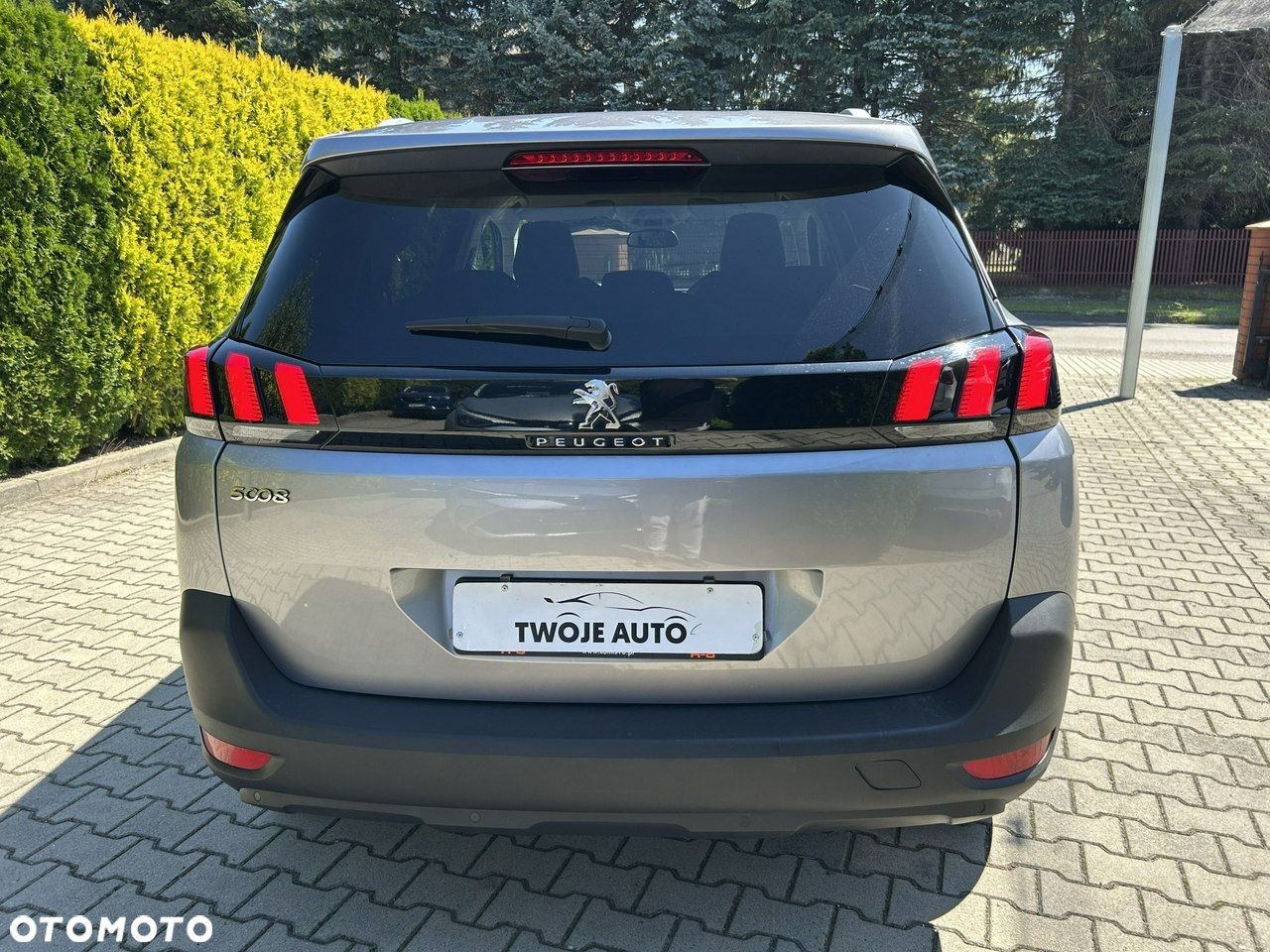 Peugeot 5008 BlueHDI 130 EAT8 Allure - 14