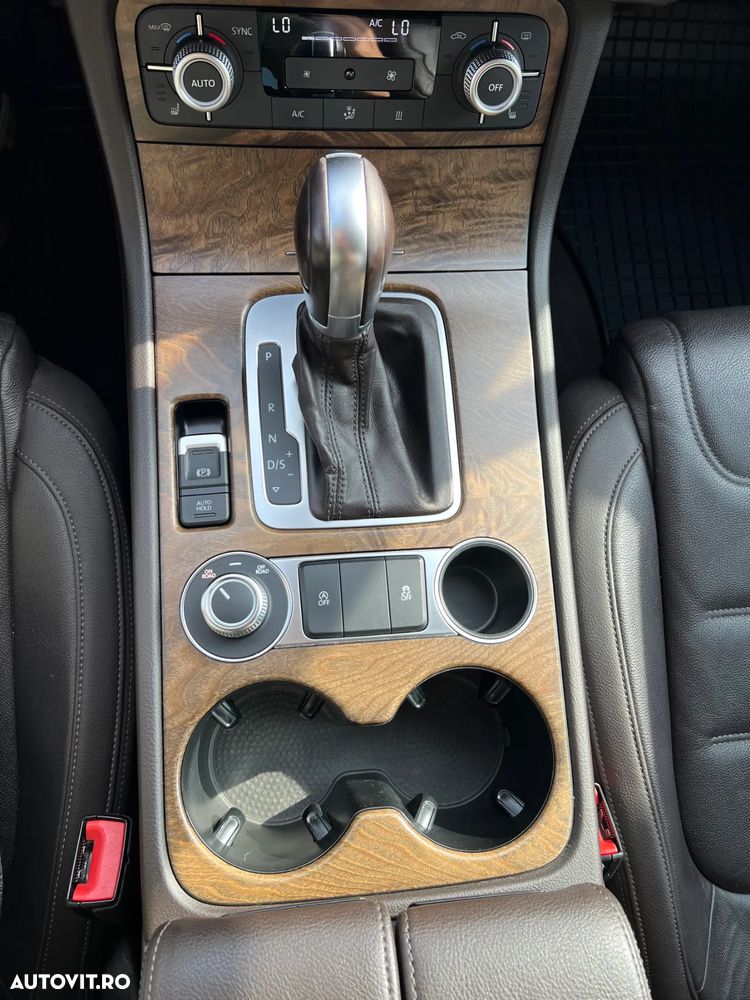 Volkswagen Touareg 3.0 V6 TDI SCR Blue Motion DPF Automatik Terrain Tech - 12